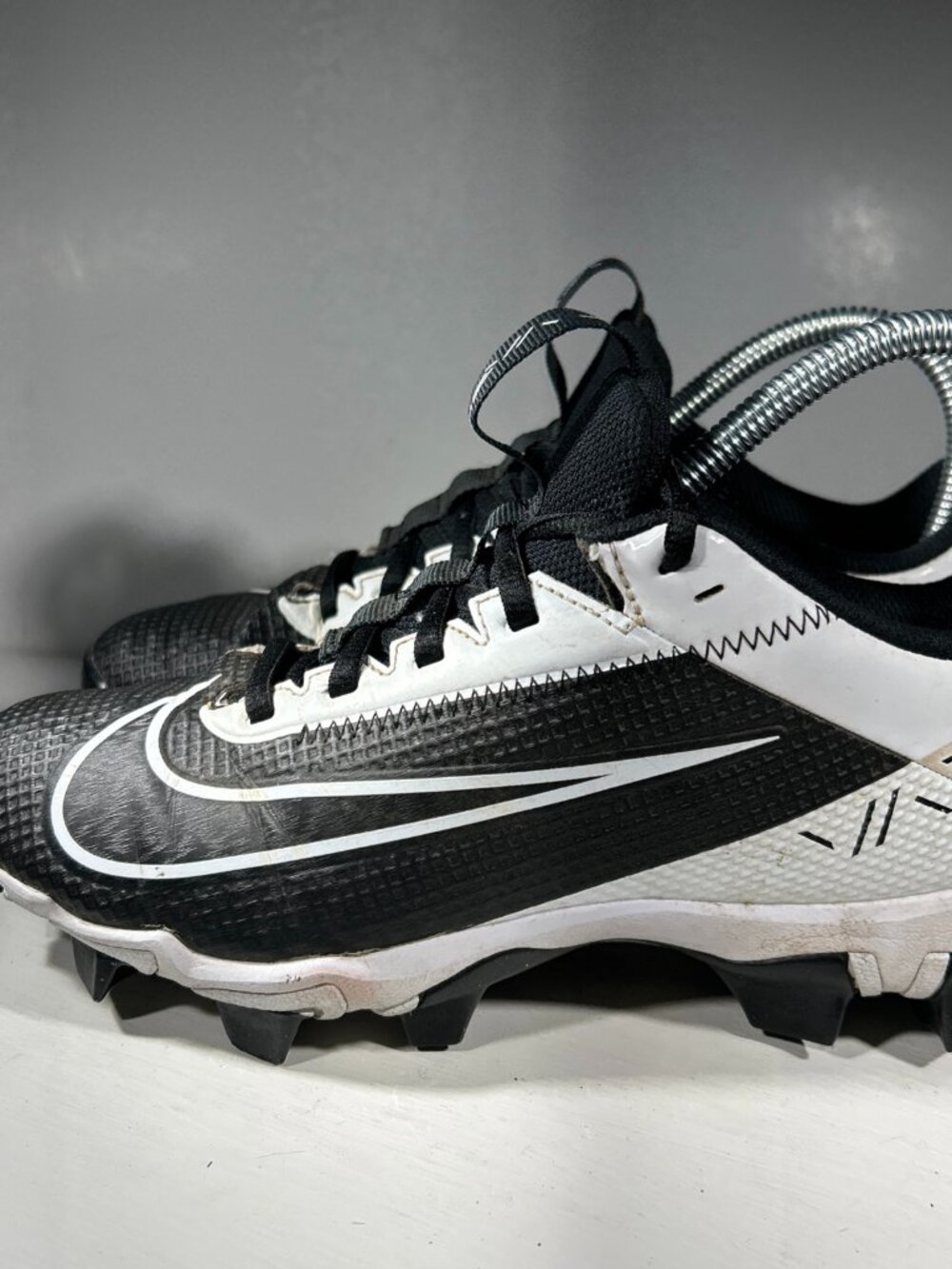 Nike Vapor Edge Shark 2 Youth Boys Football Cleats Size 5 5Y Black White Sneaker